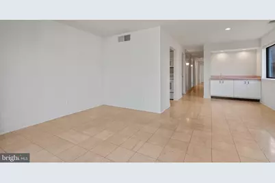 1117 New Hampshire Avenue NW #7, Washington, DC 20037 - Photo 6