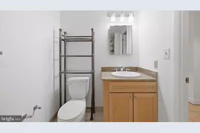1150 K Street NW #404, Washington, DC 20005 - Photo 18