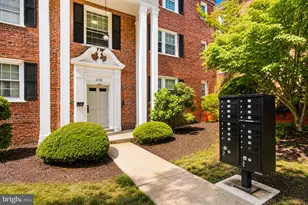 2102 Suitland Terrace SE, Washington, DC 20020 - Photo 2