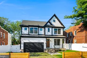 4626 Brooks St NE, Washington, DC 20019 - Photo 2