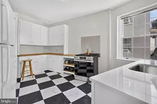 2737 Devonshire Pl NW, Washington, DC 20008 - Photo 4