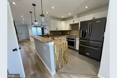 2433 18th Street NE #2435, Washington, DC 20018 - Photo 2