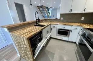 2433 18th St NE, Washington, DC 20018 - Photo 4