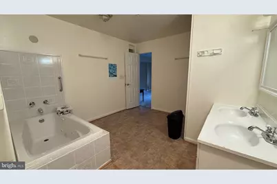 5212 Astor Place SE, Washington, DC 20019 - Photo 64