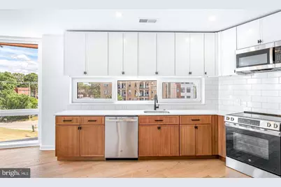 1522 Rhode Avenue NE #304, Washington, DC 20018 - Photo 4