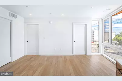 1522 Rhode Avenue NE #401, Washington, DC 20018 - Photo 2