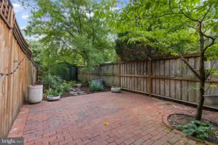 1360 L St SE, Washington, DC 20003 - Photo 20