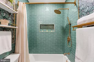 1360 L St SE, Washington, DC 20003 - Photo 36