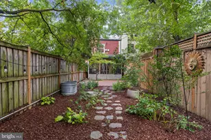 1360 L St SE, Washington, DC 20003 - Photo 24