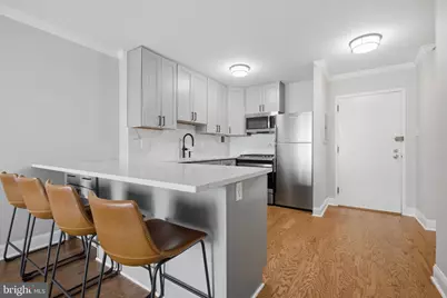 1301 20th Street NW #306, Washington, DC 20036 - Photo 2