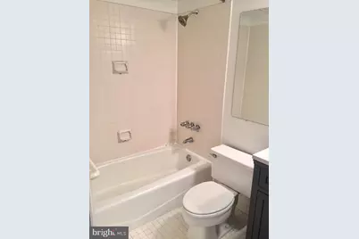 1077 30th Street NW #414, Washington, DC 20007 - Photo 16