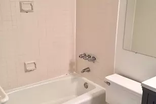 1077 30th St NW, Washington, DC 20007 - Photo 16