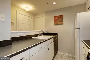 1807 California St NW, Washington, DC 20009 - Photo 4