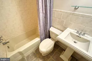 1801 Clydesdale Pl NW, Washington, DC 20009 - Photo 34