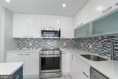 1010 Massachusetts Avenue NW #607, Washington, DC 20001 - Photo 8