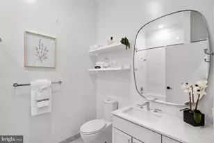 300 8th St NE, Washington, DC 20002 - Photo 22