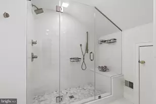 4006 Highwood Ct NW, Washington, DC 20007 - Photo 24
