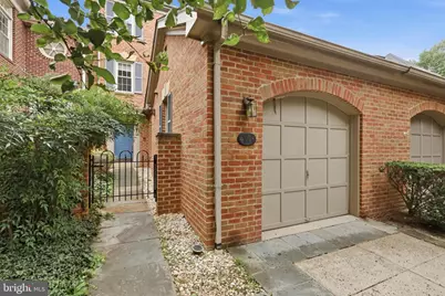 4006 Highwood Court NW, Washington, DC 20007 - Photo 4