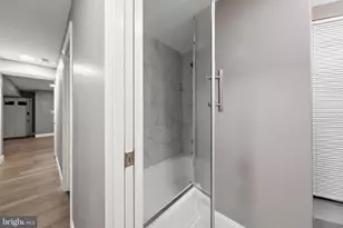 313 F St NE, Washington, DC 20002 - Photo 10