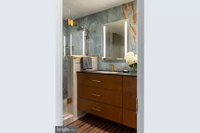 700 New Hampshire Avenue NW #1010, Washington, DC 20037 - Photo 18