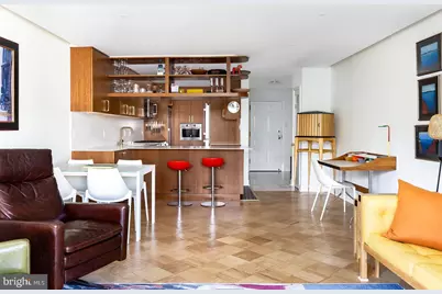 700 New Hampshire Avenue NW #1010, Washington, DC 20037 - Photo 8
