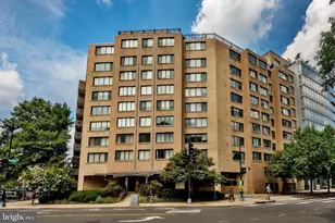 2201 L St NW, Washington, DC 20037 - Photo 28