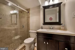 2201 L St NW, Washington, DC 20037 - Photo 20