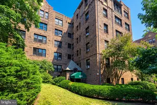 3041 Sedgwick St NW, Washington, DC 20008 - Photo 2
