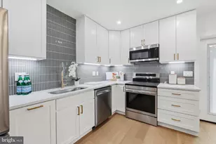 35 17th St SE, Washington, DC 20003 - Photo 6