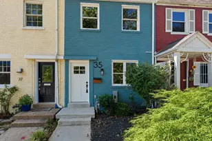 35 17th St SE, Washington, DC 20003 - Photo 1