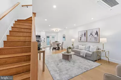35 17th Street SE, Washington, DC 20003 - Photo 2