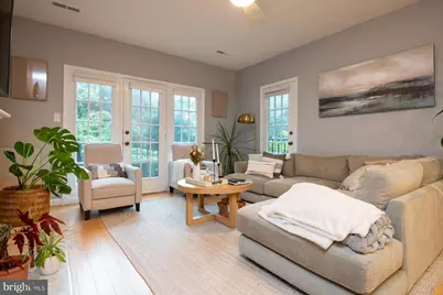 4605 Macarthur Boulevard NW #B, Washington, DC 20007 - Photo 2