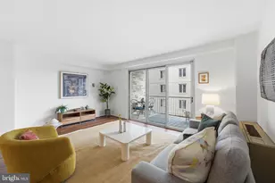 730 24th St NW, Washington, DC 20037 - Photo 6