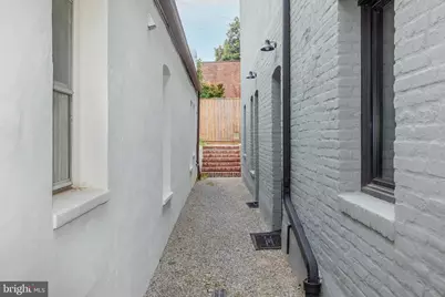 607 Constitution Avenue NE, Washington, DC 20002 - Photo 18