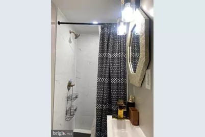 204 Ascot Place NE, Washington, DC 20002 - Photo 8