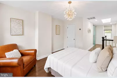 320 G Street SE, Washington, DC 20003 - Photo 12