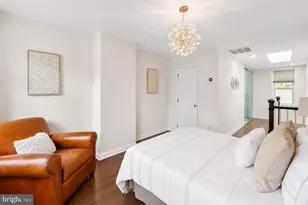 320 G St SE, Washington, DC 20003 - Photo 12