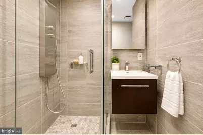 320 G Street SE, Washington, DC 20003 - Photo 6