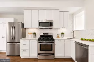 320 G St SE, Washington, DC 20003 - Photo 8