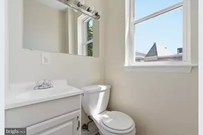 720 Gresham Place NW, Washington, DC 20001 - Photo 12