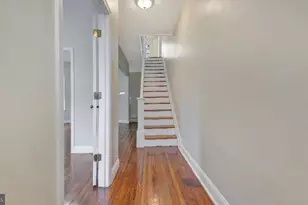 720 Gresham Pl NW, Washington, DC 20001 - Photo 2