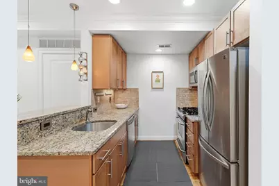739 Newton Place NW #202, Washington, DC 20010 - Photo 2
