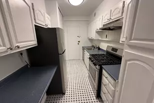 4201 Cathedral Ave NW, Washington, DC 20016 - Photo 8