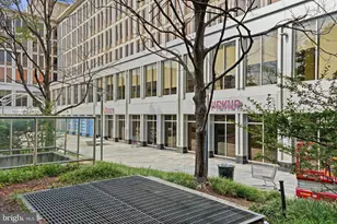 2939 Van Ness St NW, Washington, DC 20008 - Photo 44