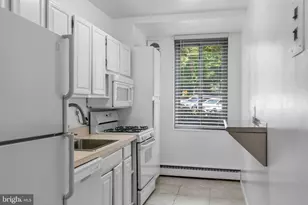 4200 Cathedral Ave NW, Washington, DC 20016 - Photo 22