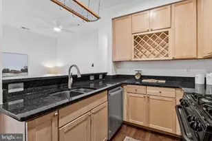 272 Kentucky Ave SE, Washington, DC 20003 - Photo 8