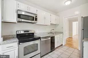 3231 Sutton Pl NW, Washington, DC 20016 - Photo 4
