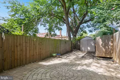 415 17th Street SE, Washington, DC 20003 - Photo 28