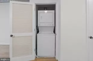 1390 Kenyon St NW, Washington, DC 20010 - Photo 24