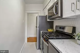 2410 20th St NW, Washington, DC 20009 - Photo 20